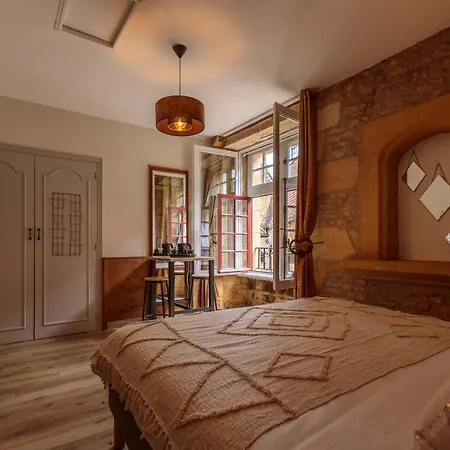 Le Lys Dort לינה וארוחת בוקר 3*