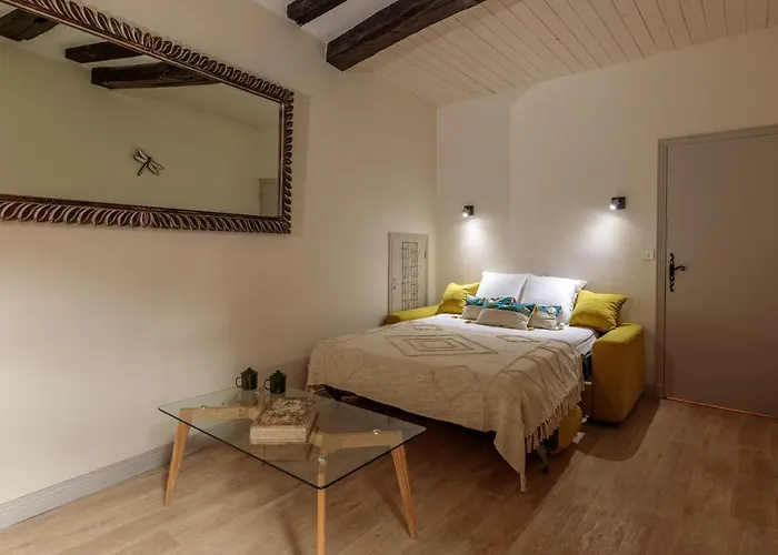 Le Lys Dort Bed & Breakfast