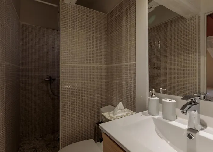 Le Lys Dort Bed & Breakfast 3*